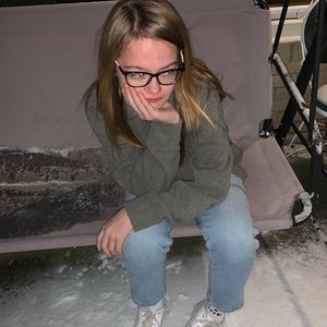 Meet your Posher, Kaitlyn